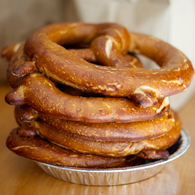 Plain Soft Pretzels + Artisanal Mustard by Sigmund's Pretzels Goldbelly