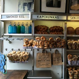 Dozen Bialy