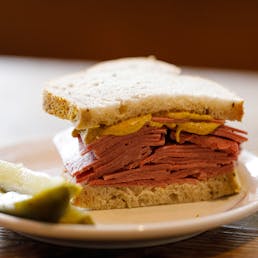 Corned Beef Sandwich Kit (serves 4-6)