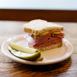 Corned Beef Sandwich Kit (serves 4-6)