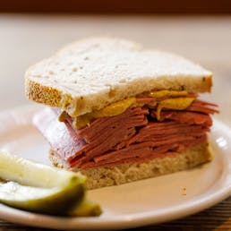 Corned Beef Sandwich Kit (serves 4-6)