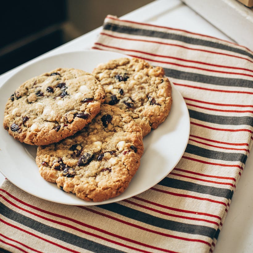 Blueberry White Chocolate Oatmeal Cookies