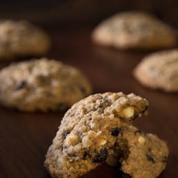 Blueberry White Chocolate Oatmeal Cookies