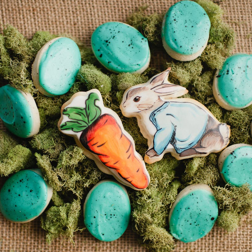 Hand-Painted Peter Rabbit, Carrot and Speckled Blue Eggs Cookies