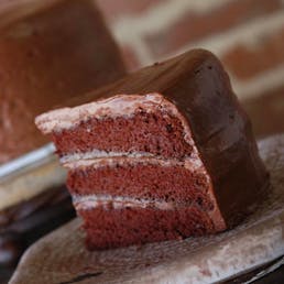 Chocolate Buttercream Frosting Cake