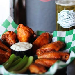 World Famous Buffalo Wings - 100 Pack