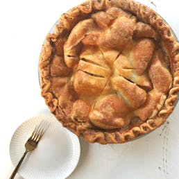 Giant Deep Dish Apple Pie