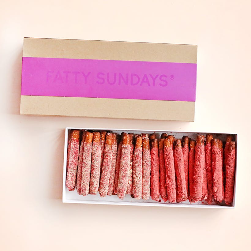 V-Day XOXO Pretzel Gift Box - 30 Piece