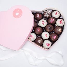 Valentine's Cruffle Heart Gift Box - 18 Piece