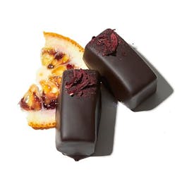 Exotic Caramels Two-Tier Hatbox - 18 Pieces