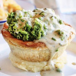 Dad's Beef & Chicken Aussie Pies - 4 pack