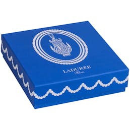 Trianon - Box of 18 Macarons