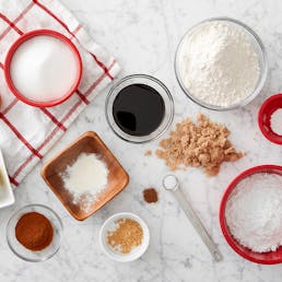 Gingerbread People DIY Baking Kit