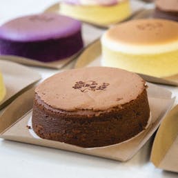 Bouncy Brownie Japanese Cheesecake