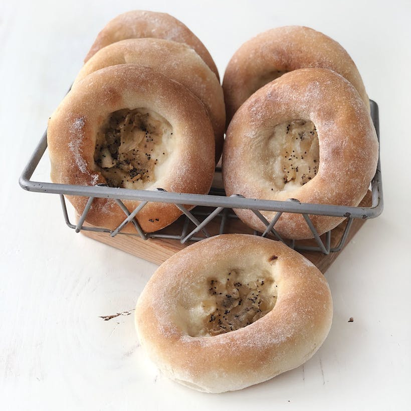 Dozen Bialy