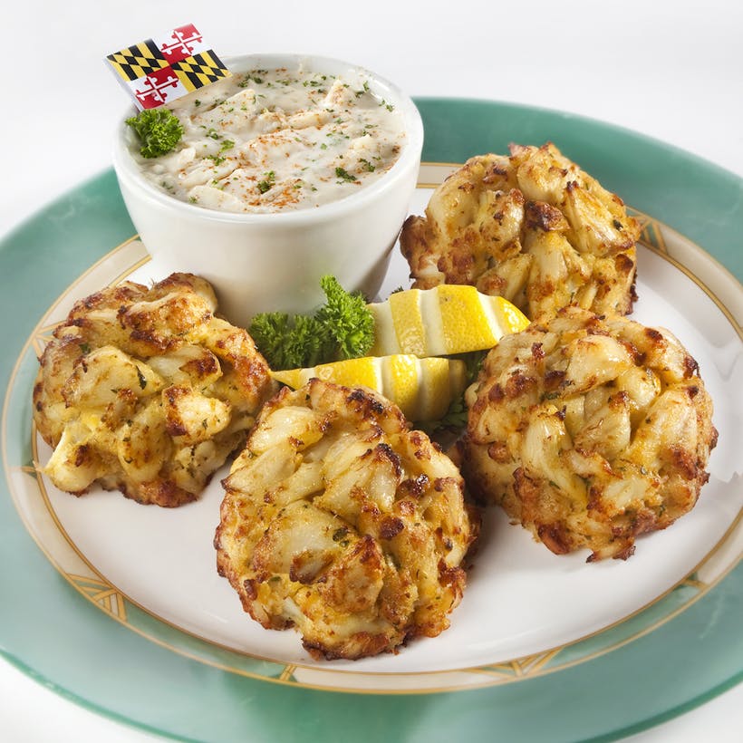 The Annapolitan - 4 Maryland Crab Cakes + Soup