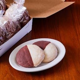 Black & White Cookies - 8 pack