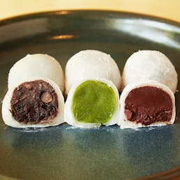 Assorted Tomoko Sweets Box - Mochi, Macaron & Crunch