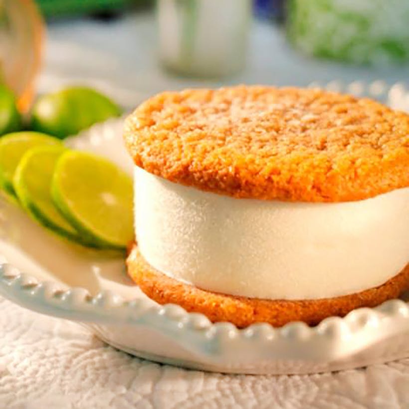 Key Lime Pie Ice Cream Sandwich - 8 Pack