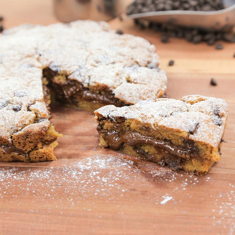 Jumbo Chocolate Chip Cookie Cake
