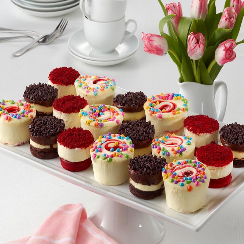 Junior's Easter Mini Cheesecake Sampler - 18 Pack