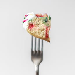 Vanilla Sprinkle Signature Cake