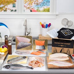 Don't Worry, Sea Happy Box - Serves 16-20