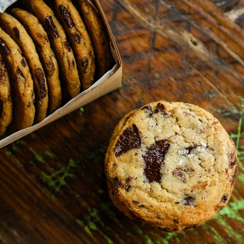 Famous Chocolate Chip Cookie Dozen