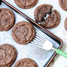 Chocolate Lovers Cookie Tin - 10 Pack