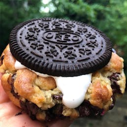 Oreo Topped GIANT Cookies Pack